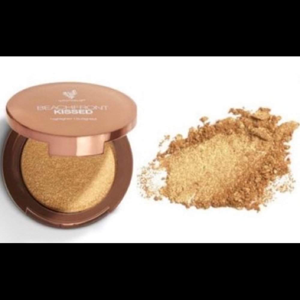 Younique Beachfront Kissed Bronzer NWT Younique